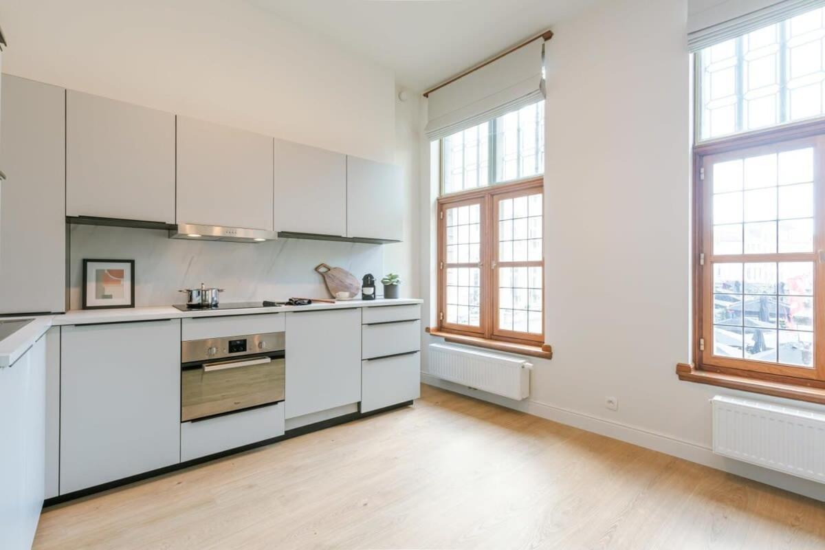 Huswell - Modern Apartment Located At Historical Main Square Antwerp Exterior photo