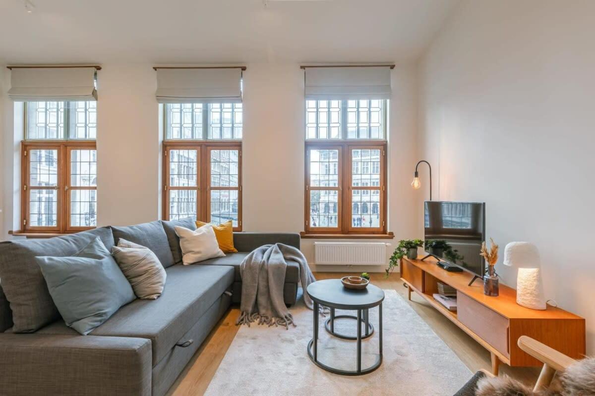 Huswell - Modern Apartment Located At Historical Main Square Antwerp Exterior photo