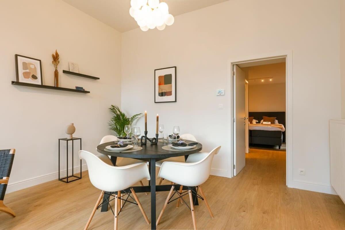 Huswell - Modern Apartment Located At Historical Main Square Antwerp Exterior photo